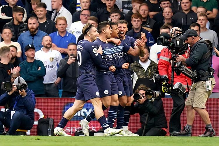 酒人仍能在 酒人仍能在