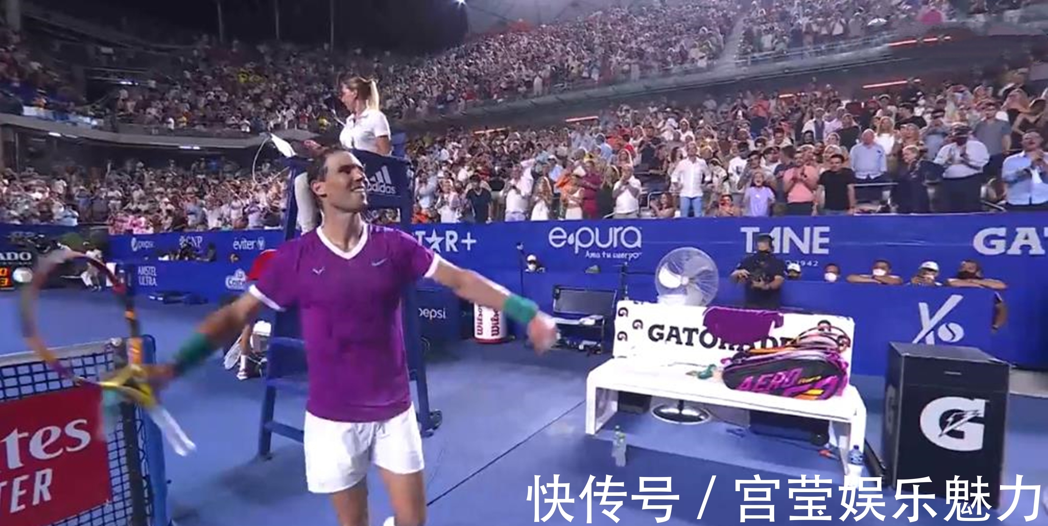 传与二点球 传与二点球